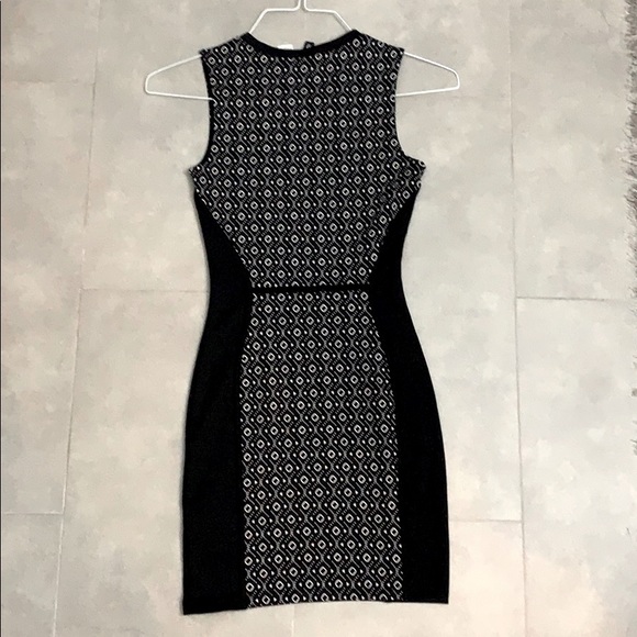 Halter Body-con Dress - Picture 2 of 3